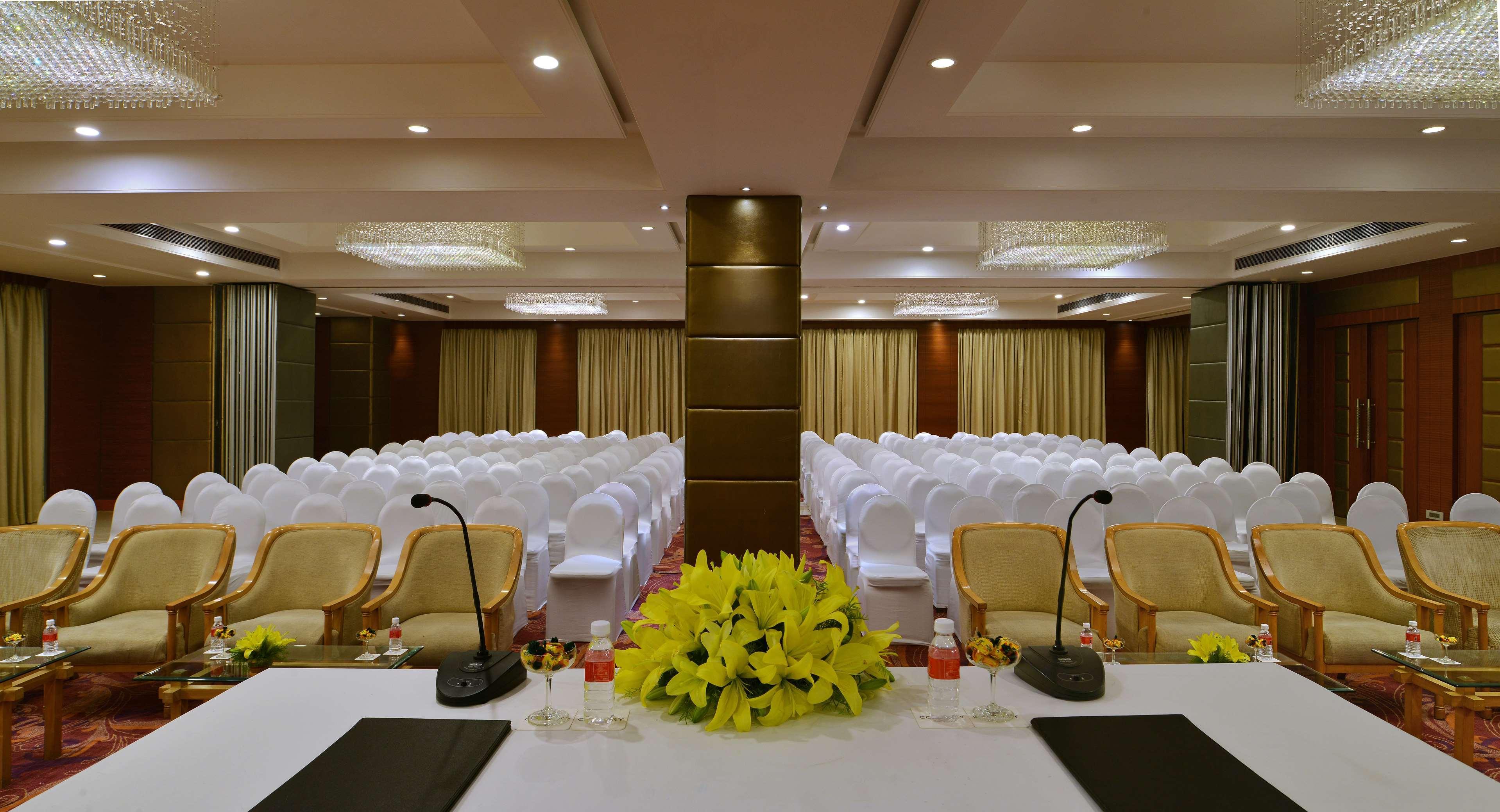 Radisson Jaipur City Center Eksteriør billede The Royal