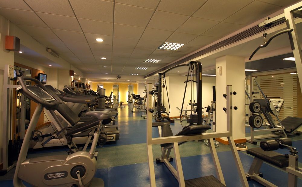 Radisson Jaipur City Center Eksteriør billede The gym at the hotel